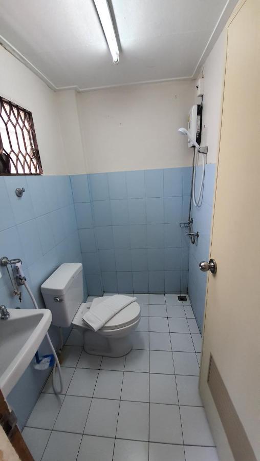 D.D. Inn Beach Guesthouse Pattaya Buitenkant foto