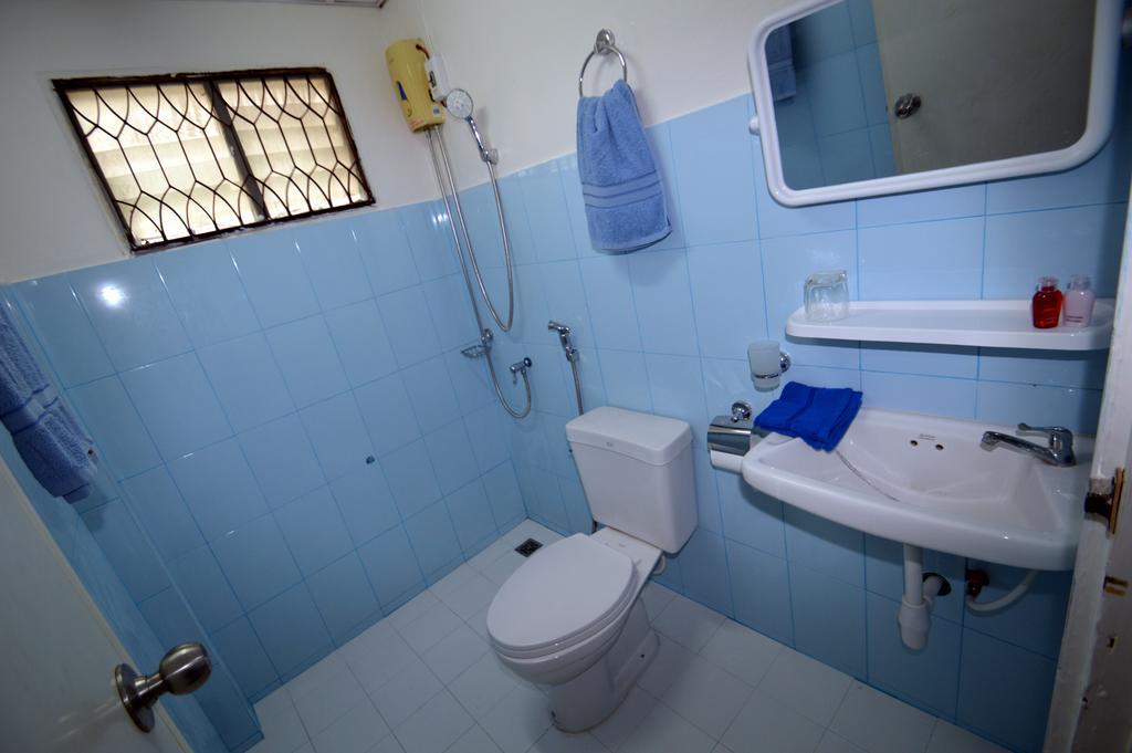 D.D. Inn Beach Guesthouse Pattaya Buitenkant foto
