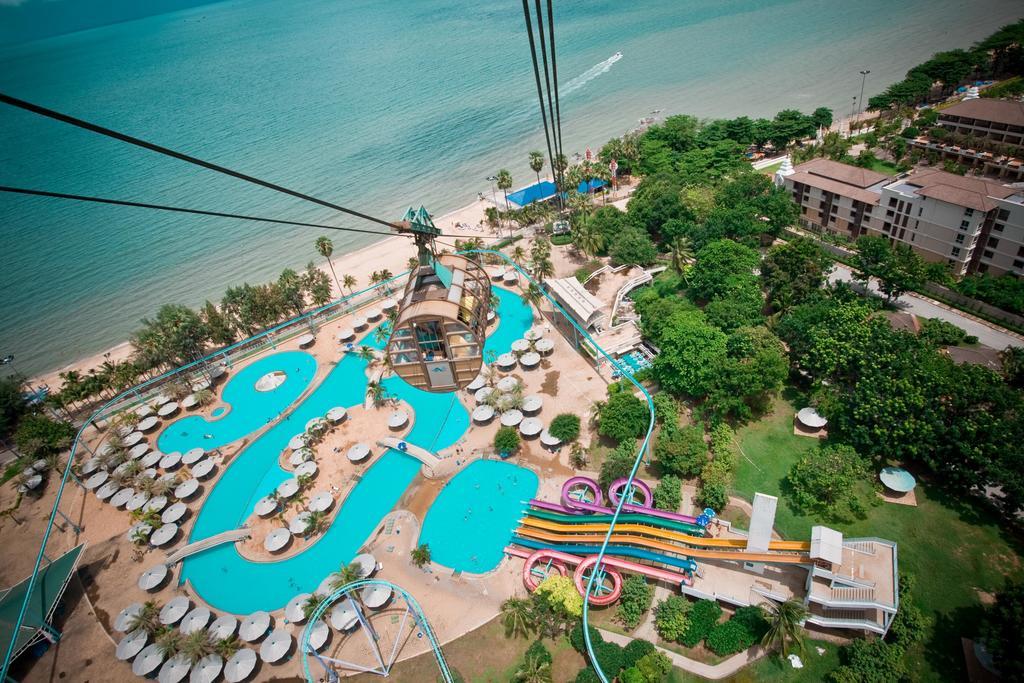 D.D. Inn Beach Guesthouse Pattaya Buitenkant foto